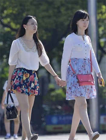 粉萝社app最新下载地址