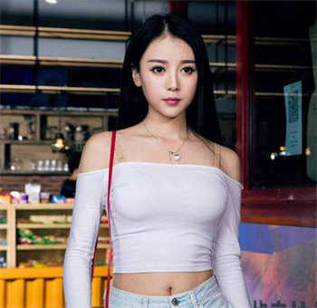 售楼女为了冲业绩当场