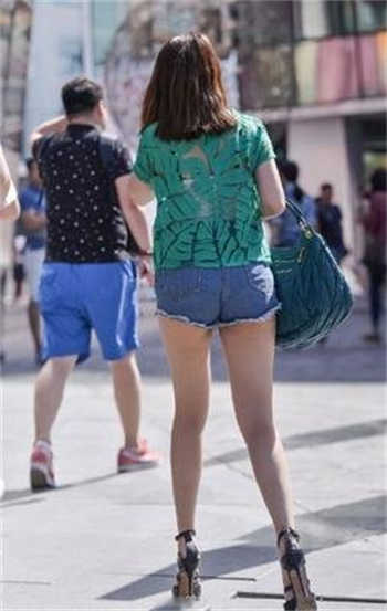 一帘之隔 妻子被按摩师