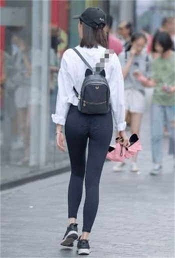 满脸嫌弃的侄女汉化版