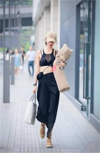 《兼职家教的妻子》