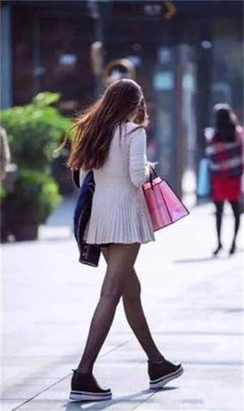 和同事女友发关系