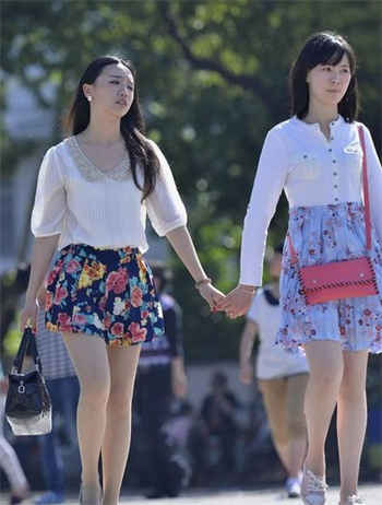 光头女儿回来了八段视频