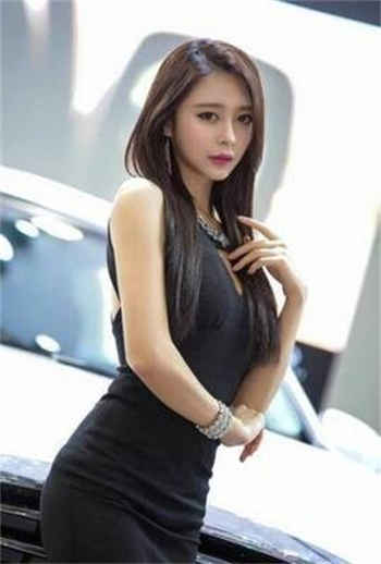 两人运动时奶一斗一斗的