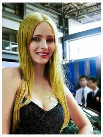 仲村美海作品