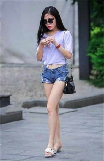 一键移除女性衣服的游戏