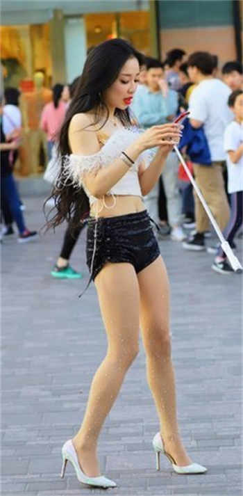 草莓味的软糖呀学生jk