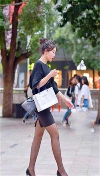 夜晚做的双人运动视频教学