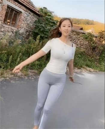 新婚女教师的沉沦小说